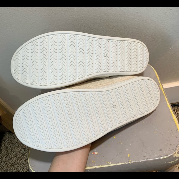 Maurices Elastic Slouch Back Slip On Summer Sneakers Shoes! Size 7.5 - Picture 4 of 4